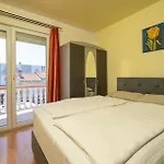 Casa vacanze 4 Bedroom Lovely In *