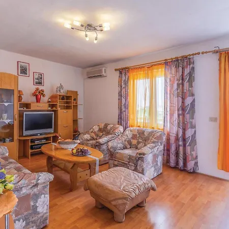 Holiday home Gorgeous Apartment In Pula With House Sea View