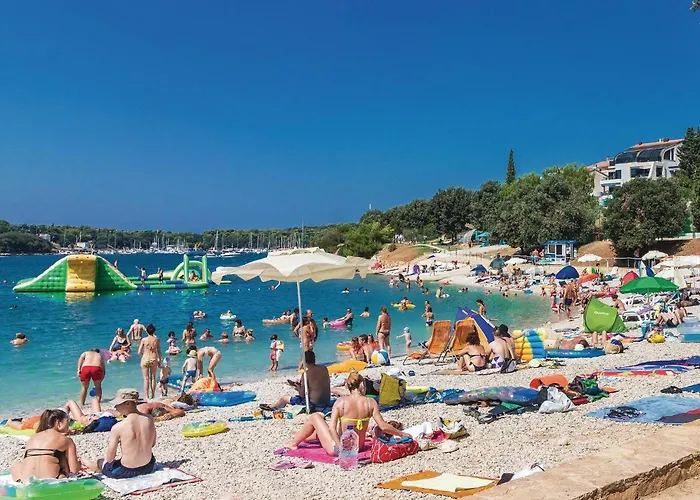 4 Bedroom Lovely In Nyaraló Póla