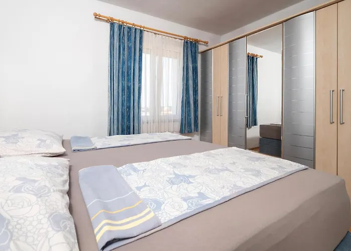 4 Bedroom Lovely In Nyaraló *