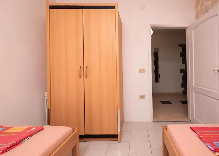 4 Bedroom Lovely In * Póla