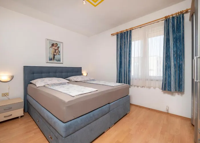 4 Bedroom Lovely In *