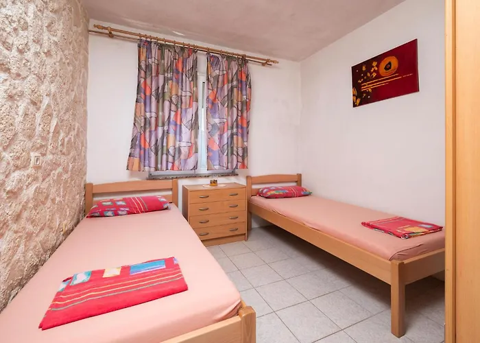 4 Bedroom Lovely In * Póla