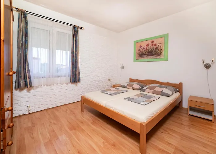 4 Bedroom Lovely In Nyaraló *