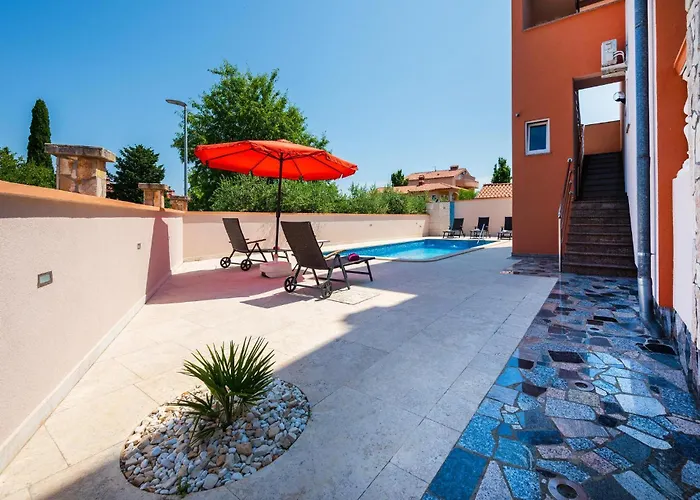 4 Bedroom Lovely In Póla